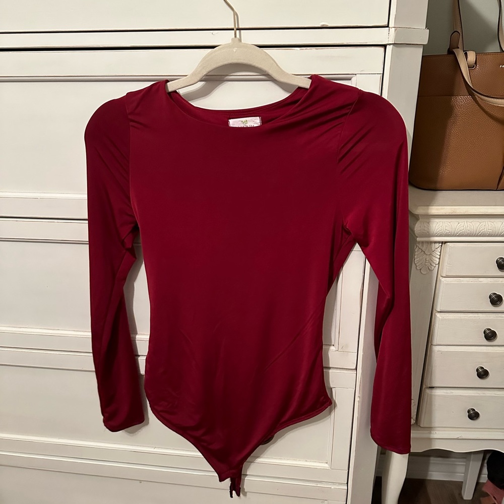 Medium long sleeve bodysuit